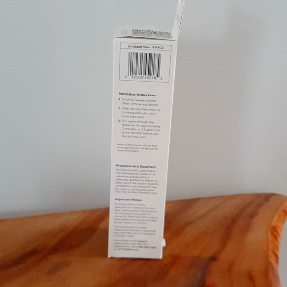 Frigidaire Puresource Ice & Water Filtration - Picture 2 of 4